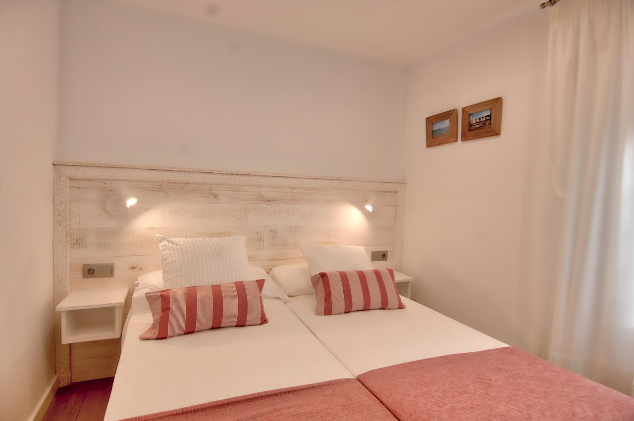 Sant Roc Apartments A Minute From The Beach Calella De Palafrugell Exterior photo